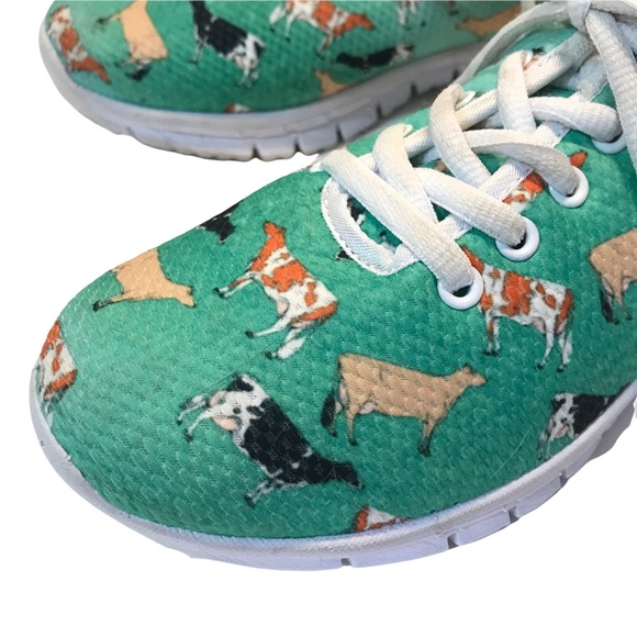 Cow Lovers Sneakers 7 - Picture 1 of 8